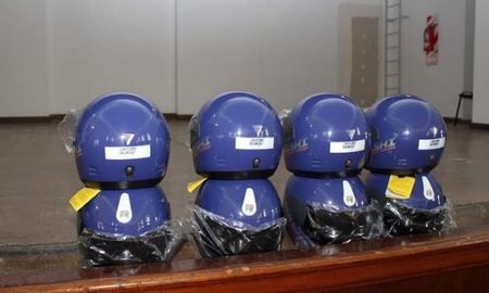 entregaran cascos a jovenes que obtengan su primera licencia entregaran cascos a jovenes que obtengan su primera licencia