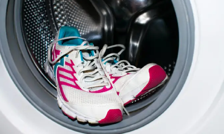 Cómo lavar las zapatillas en el lavarropas sin dañarlas Cómo lavar las zapatillas en el lavarropas sin dañarlas