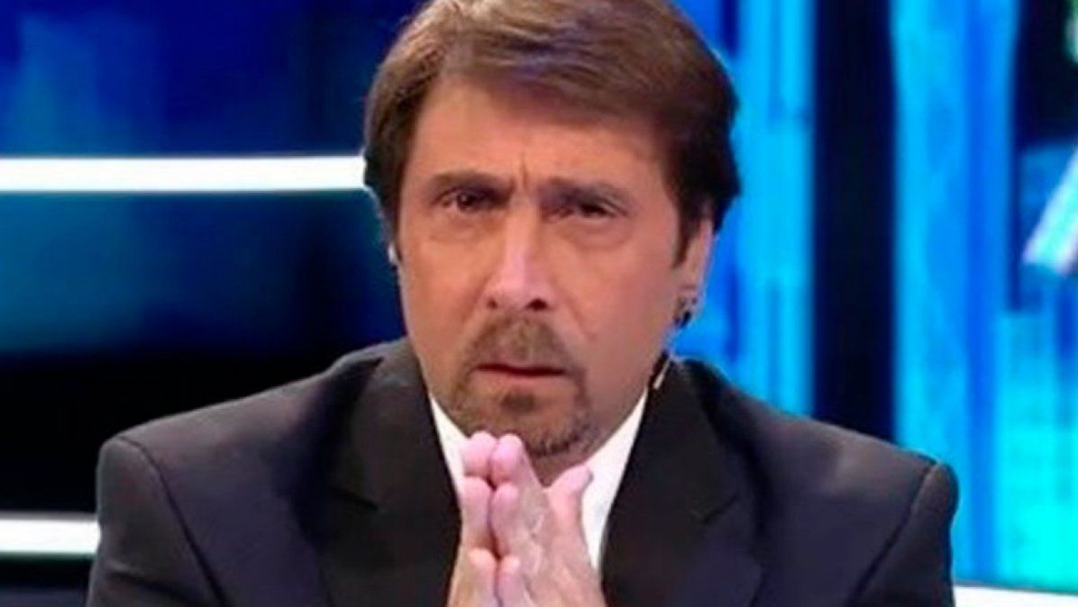 &nbsp; Eduardo Feinmann descansa en el calor de su hogar.