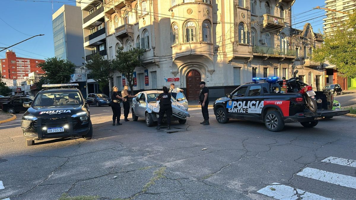 Una mujer resultó lesionada en un accidente de tránsito ocurrido este lunes por la tarde frente a Plaza España.