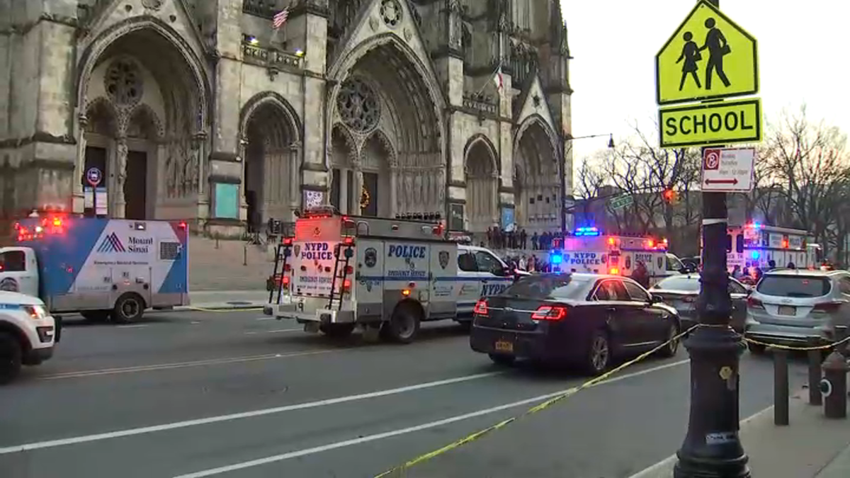 Se desplegó un amplio operativo de seguridad en las inmediaciones de la iglesia.