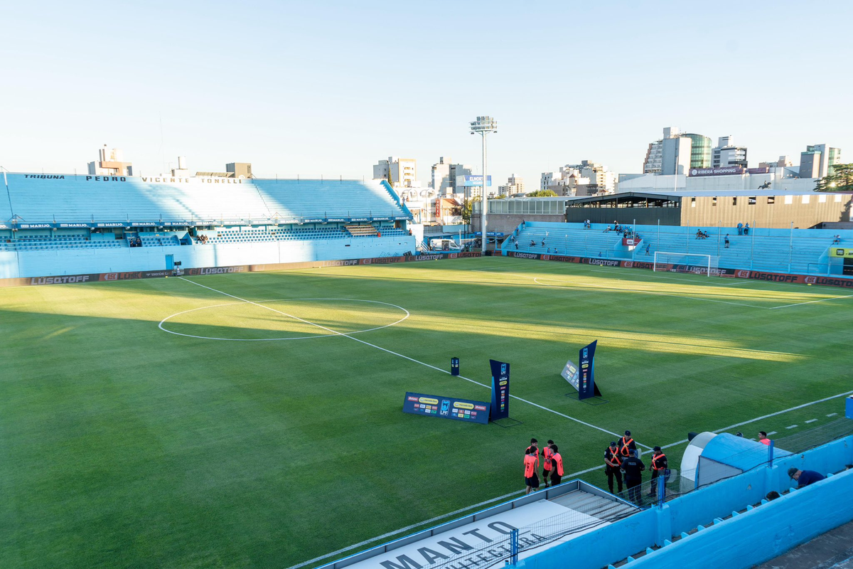 El estadio de Estudiantes de R&iacute;o Cuarto, donde recibir&aacute; a River este domingo.
