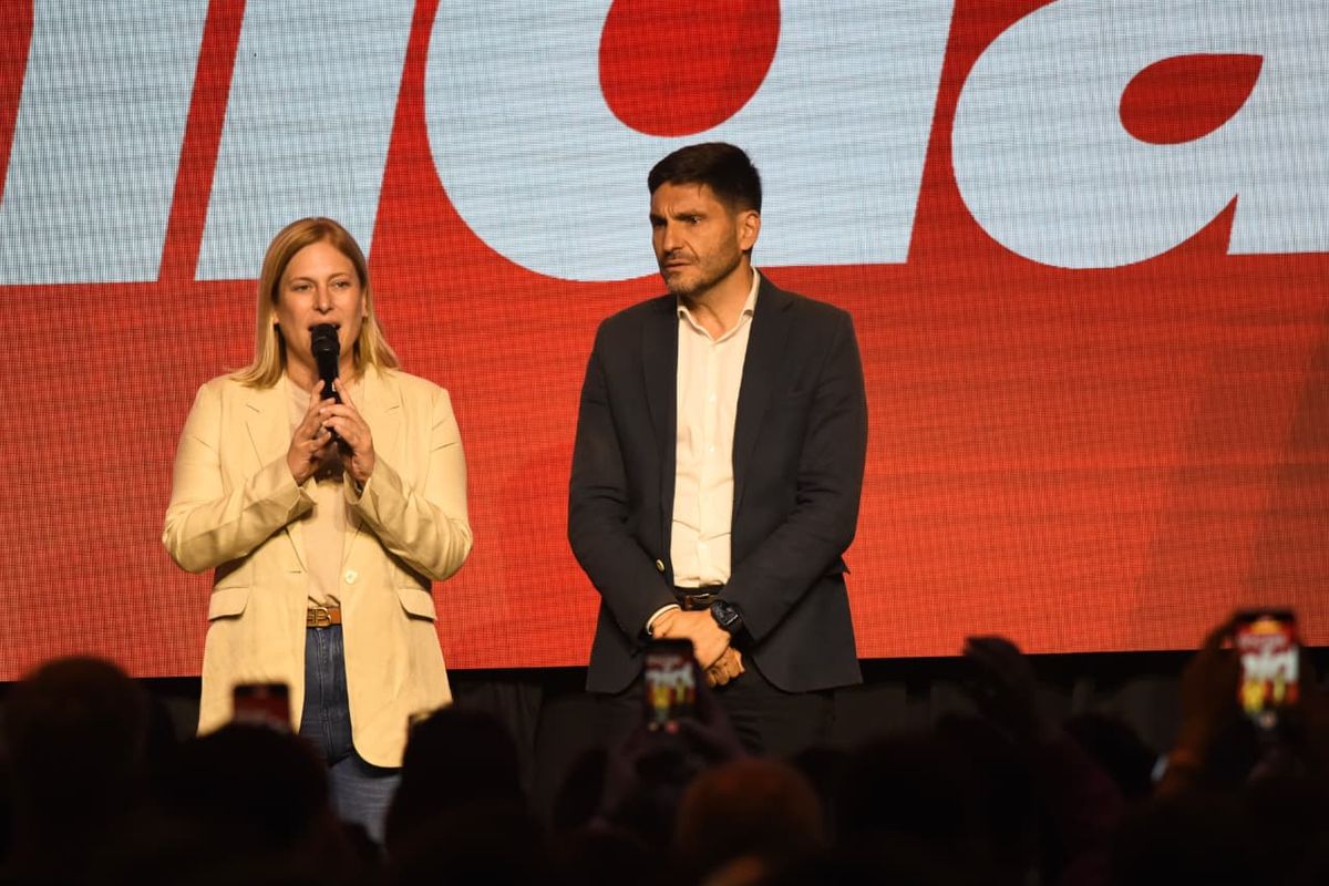 Antes de ingresar a una reunión del PRO