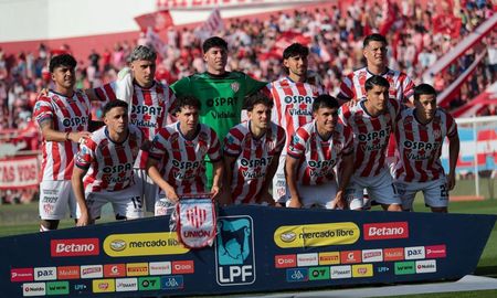 Unión perdió 2 a 1 en el 15 de Abril por la décima fecha del Torneo Clausura. Unión perdió 2 a 1 en el 15 de Abril por la décima fecha del Torneo Clausura.