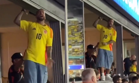 Maluma se calentó con unos hinchas argentinos en la final de la Copa América y se hizo viral Maluma se calentó con unos hinchas argentinos en la final de la Copa América y se hizo viral