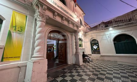 El club Regatas celebra los 100 años del deporte en la ciudad con un torneo internacional de waterpolo El club Regatas celebra los 100 años del deporte en la ciudad con un torneo internacional de waterpolo