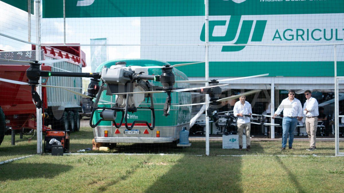 Revolución en la agricultura: Tekron impresiona con drones en Expoagro 2025