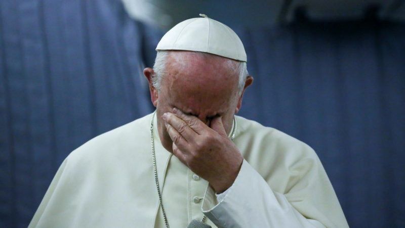 El Papa calificó de “caca” los casos de pedofilia