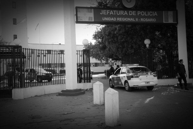 Una trama oscura en la jefatura de la Policía de Rosario: denuncias y atentados explosivos