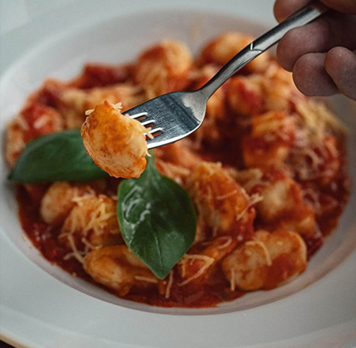 Claudia Villafañe visitó MasterChef y los participantes debieron cocinar algunas de sus icónicas recetas.