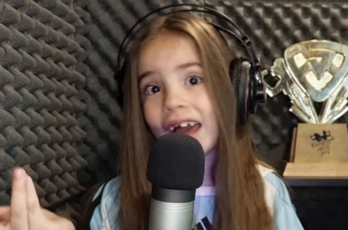 Video: una nena de 7 años le dedicó una canción a Lionel Messi para que gane el Mundial