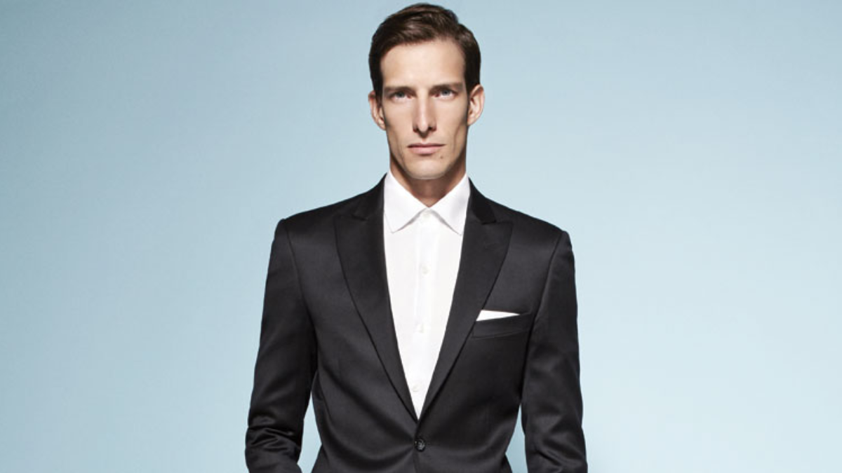 El modelo y conductor celebra el presente con Escape perfecto