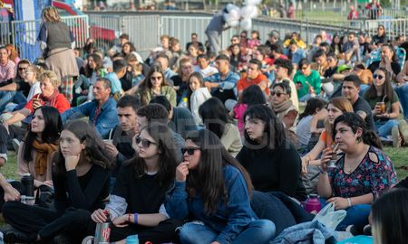 El 59% de quienes tienen menos de 35 años tiene sentimientos negativos con la situación actual del país, según una encuesta. El 59% de quienes tienen menos de 35 años tiene sentimientos negativos con la situación actual del país, según una encuesta.