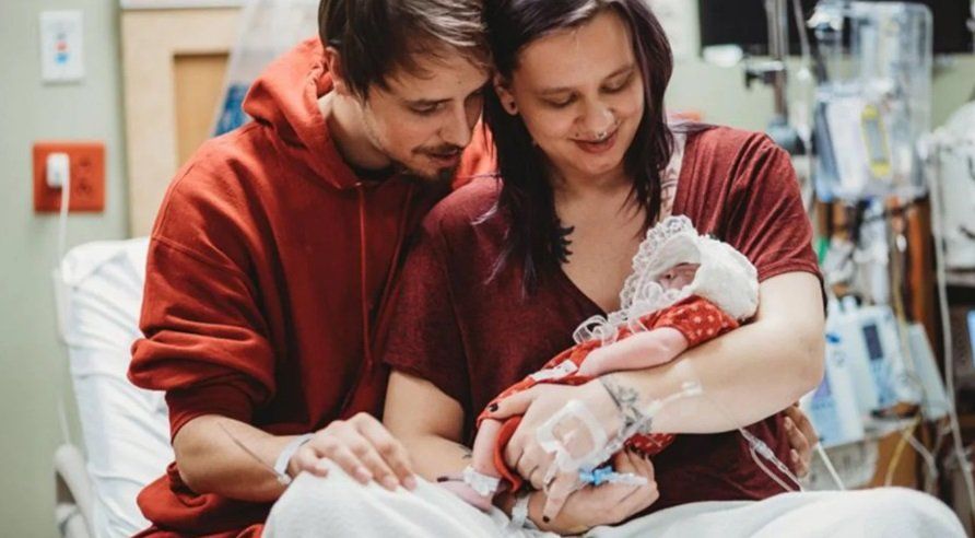 Una mujer decidió dar a luz a su bebé para donar sus órganos