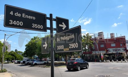 con una cuadra de diferencia, motochorros robaron dos motos a la vista de todos en pleno bulevar con una cuadra de diferencia, motochorros robaron dos motos a la vista de todos en pleno bulevar