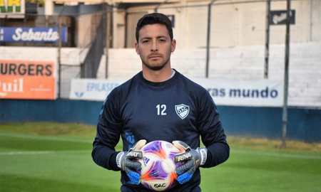 El inesperado arquero que quiere Colón para reemplazar a Ibáñez y Chicco El inesperado arquero que quiere Colón para reemplazar a Ibáñez y Chicco