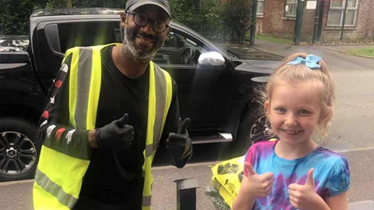 La amistad de una niña de 8 años y un repartidor sordo se hace viral