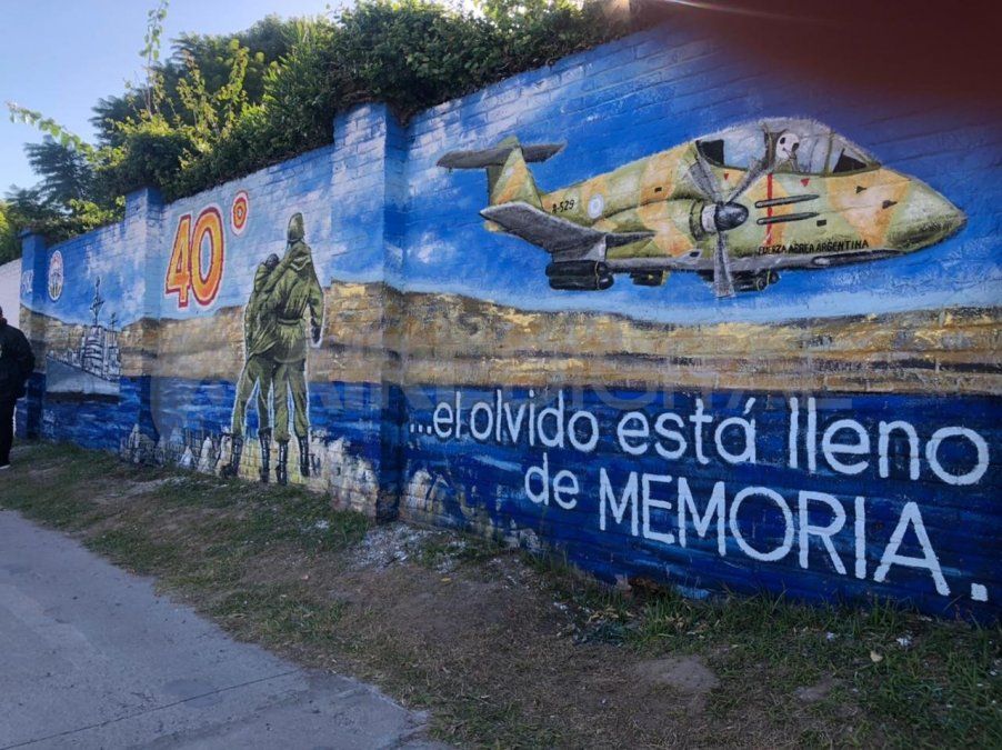Descubrieron el mural que conmemora los 40 años de la gesta de Malvinas&nbsp;