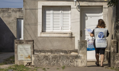 Le tocó censar en la casa de la ex de su pareja y la recibieron con una golpiza Le tocó censar en la casa de la ex de su pareja y la recibieron con una golpiza