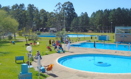 Las termas de Concordia son el mejor destino para disfrutar de un finde largo. Las termas de Concordia son el mejor destino para disfrutar de un finde largo.