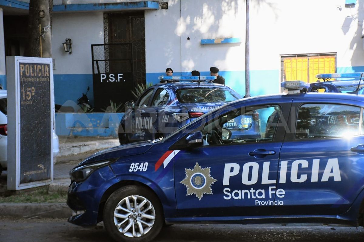 Hay 47 detenidos y la capacidad máxima de la comisaría es de 12.