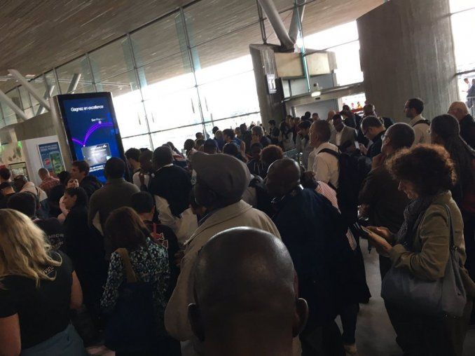 París: evacuan aeropuerto Charles de Gaulle por un paquete sospechoso