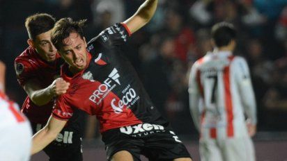El ex Club Atlético Colón Christian Bernardi rescindió con Fortaleza y regresa a Argentina