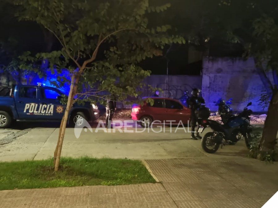 Personal policial ya retiró del lugar el automóvil que será analizado por la AIC.