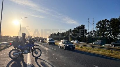 Murió un motociclista en la autopista Rosario-Santa Fe a la altura del predio de Colón