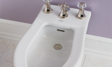 Pidió un bidet para su nueva casa, pero por falta de espacio el arquitecto lo instaló en un insólito lugar Pidió un bidet para su nueva casa, pero por falta de espacio el arquitecto lo instaló en un insólito lugar