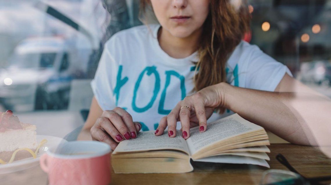 La Real Academia Española y la Academia Argentina de Letras no consideran que el masculino genérico tenga una carga sexista o violenta.
