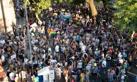 La Marcha Federal del Orgullo Antifascista y Antirracista tuvo su epicentro en El Molino Fábrica Cultural. La Marcha Federal del Orgullo Antifascista y Antirracista tuvo su epicentro en El Molino Fábrica Cultural.