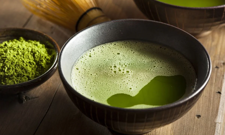La máscara capilar de ale vera y té verde ayuda a tonificar el cabello y terminar con la caspa La máscara capilar de ale vera y té verde ayuda a tonificar el cabello y terminar con la caspa