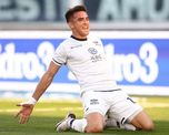 Talleres fue implacable en el Kempes y profundizó la crisis en San Lorenzo. Talleres fue implacable en el Kempes y profundizó la crisis en San Lorenzo.