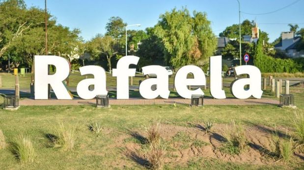 Ocurrió en barrio Central Córdoba de la ciudad de Rafaela. La víctima viajaba en moto con su pareja.&nbsp;