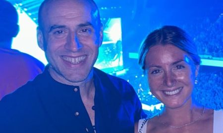 Esteban Trebucq está enamorado de una joven periodista 20 años menor que él. Esteban Trebucq está enamorado de una joven periodista 20 años menor que él.