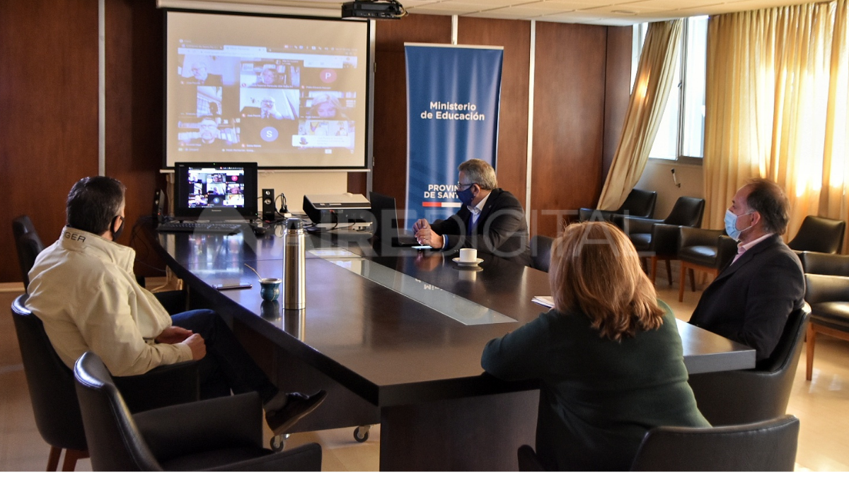 Preocupados por la inflación, los gremios docentes reclaman adelantar la discusión paritaria.