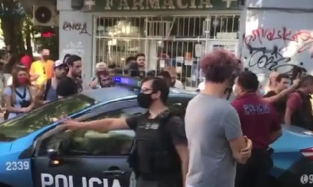 Violación en manada en un auto en Palermo: así rescataron vecinos a la víctima Violación en manada en un auto en Palermo: así rescataron vecinos a la víctima