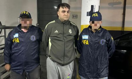Desde este lunes se lleva adelante la audiencia imputativa contra el jefe de la barra de Rosario Central, Lautaro Laucha Ghiselli. Desde este lunes se lleva adelante la audiencia imputativa contra el jefe de la barra de Rosario Central, Lautaro Laucha Ghiselli.
