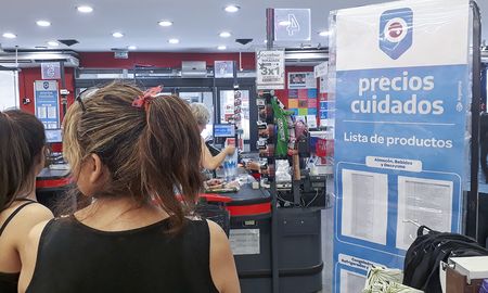el gobierno extiende con mayoristas y distribuidores el programa de precios cuidados el gobierno extiende con mayoristas y distribuidores el programa de precios cuidados