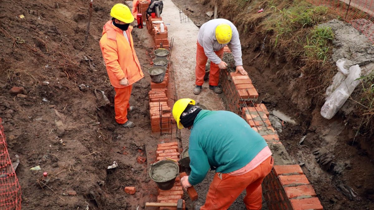 Con los fondos obtenidos a trav&eacute;s de los t&iacute;tulos p&uacute;blicos que recibir&aacute; Santa Fe, se avanzar&aacute; en obras que ya est&aacute;n licitadas o por licitar en distintos puntos del territorio de la provincia.