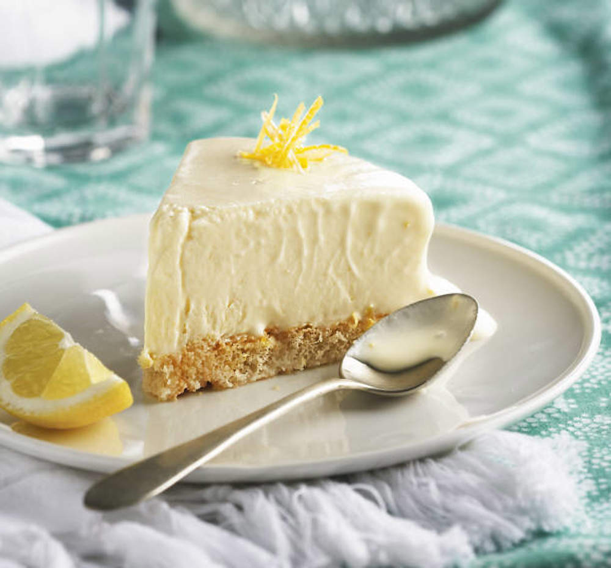 El postre de limón sin horno se puede hacer rápidamente en casa y lleva pocos ingredientes. El postre de limón sin horno se puede hacer rápidamente en casa y lleva pocos ingredientes.