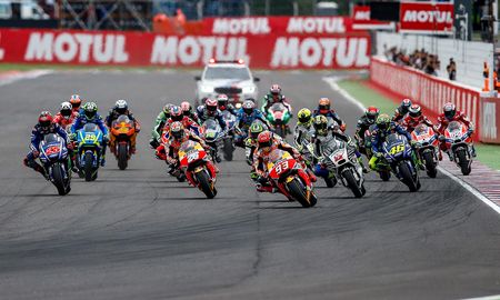 La organización del MotoGP decidió posponer la carrera en Termas de Río Hondo. La organización del MotoGP decidió posponer la carrera en Termas de Río Hondo.