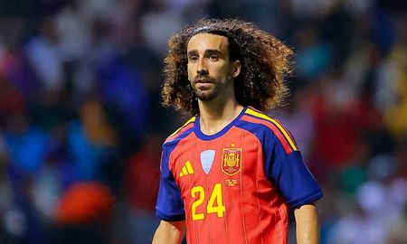 Real Madrid llegó a un acuerdo con el Chelsea y fichó a Marc Cucurella por una cifra cercana a 55 millones de euros. Real Madrid llegó a un acuerdo con el Chelsea y fichó a Marc Cucurella por una cifra cercana a 55 millones de euros.