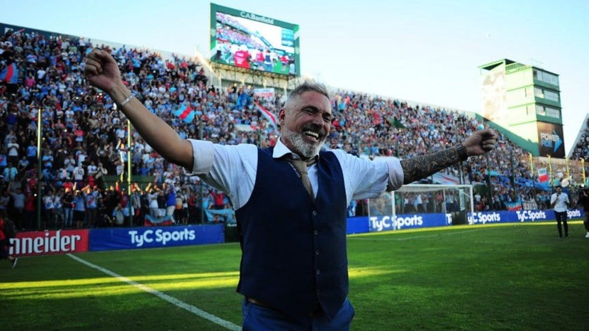 El Huevo Rondina se reunió con los dirigentes de Unión y es el principal candidato