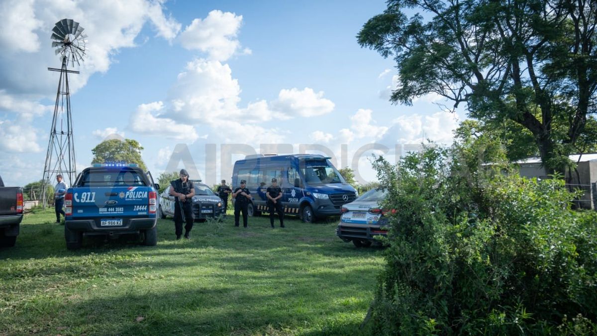 El cadáver fue encontrado en un establecimiento rural ubicado al sur de la localidad del departamento Las Colonias. 