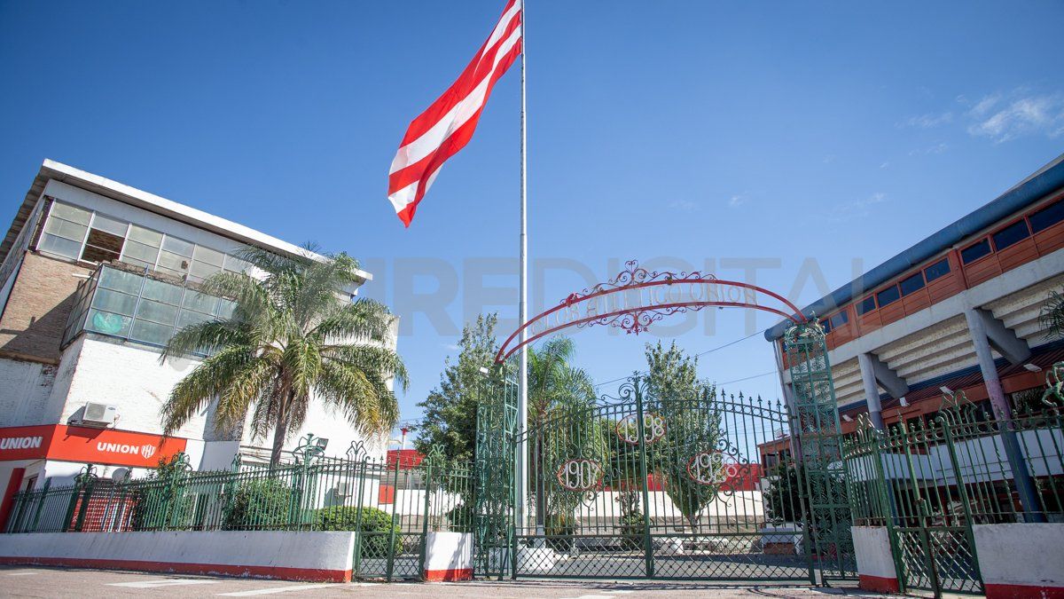 El partido entre Unión e Independiente podría adelantarse.