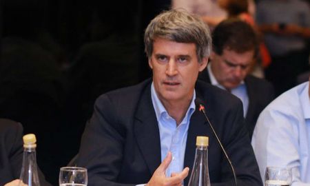prat-gay critico a macri: ?hubiera sido mejor que escuchara antes? prat-gay critico a macri: ?hubiera sido mejor que escuchara antes?