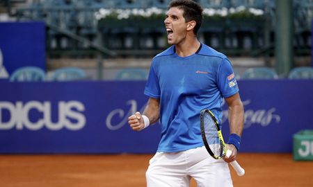 Federico Delbonis derrotó a Pablo Andújar y avanzó a tercera ronda de Roland Garros. Federico Delbonis derrotó a Pablo Andújar y avanzó a tercera ronda de Roland Garros.