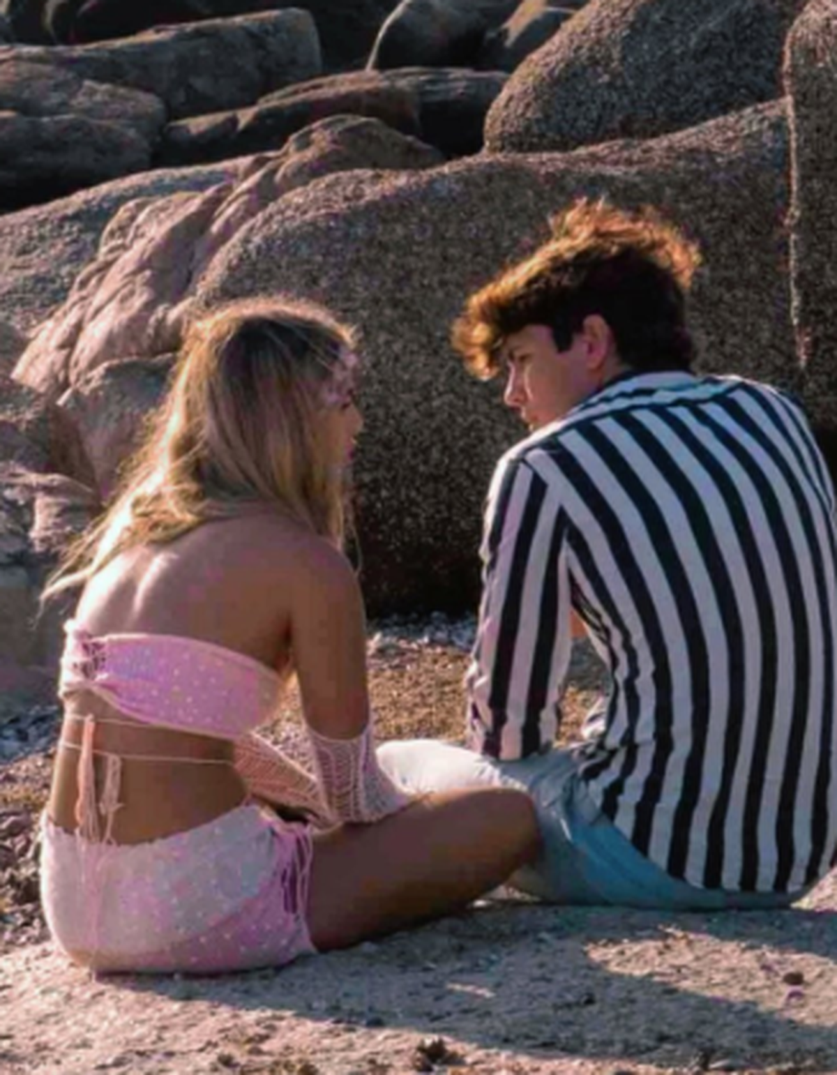 Julieta Poggio y Marcos Ginocchio en la playa uruguaya. Julieta Poggio y Marcos Ginocchio en la playa uruguaya. 